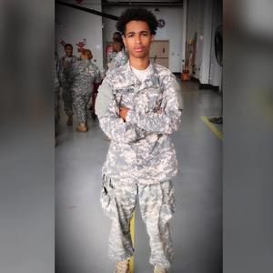 Meet your Posher, Alexandre